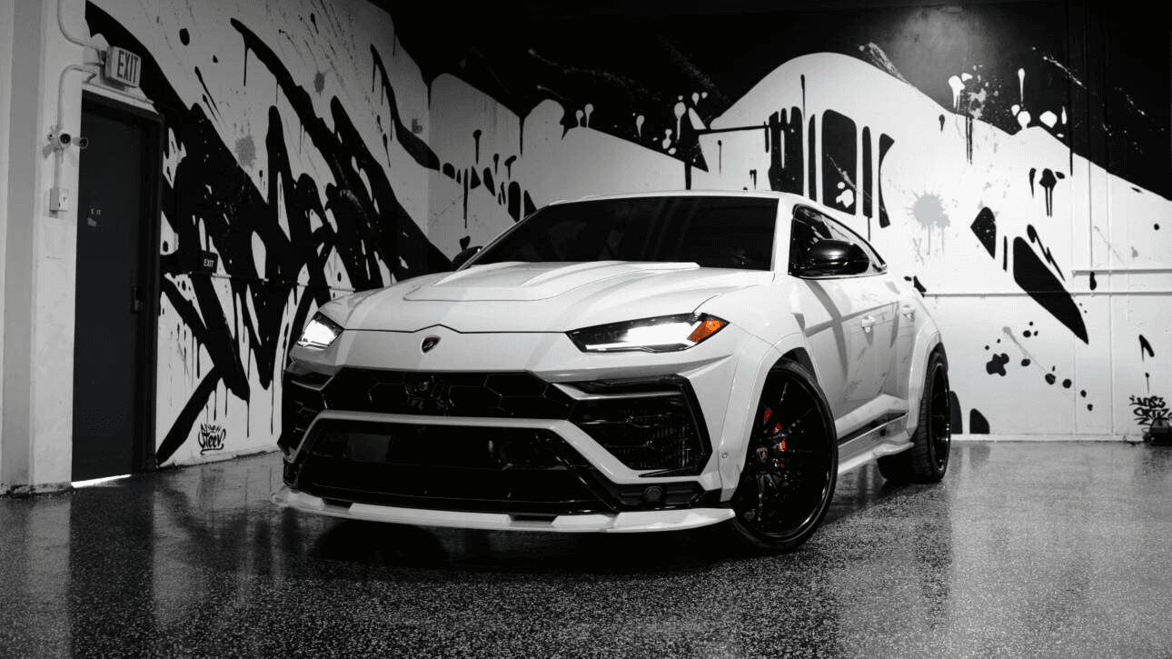 Lamborghini Urus preload next