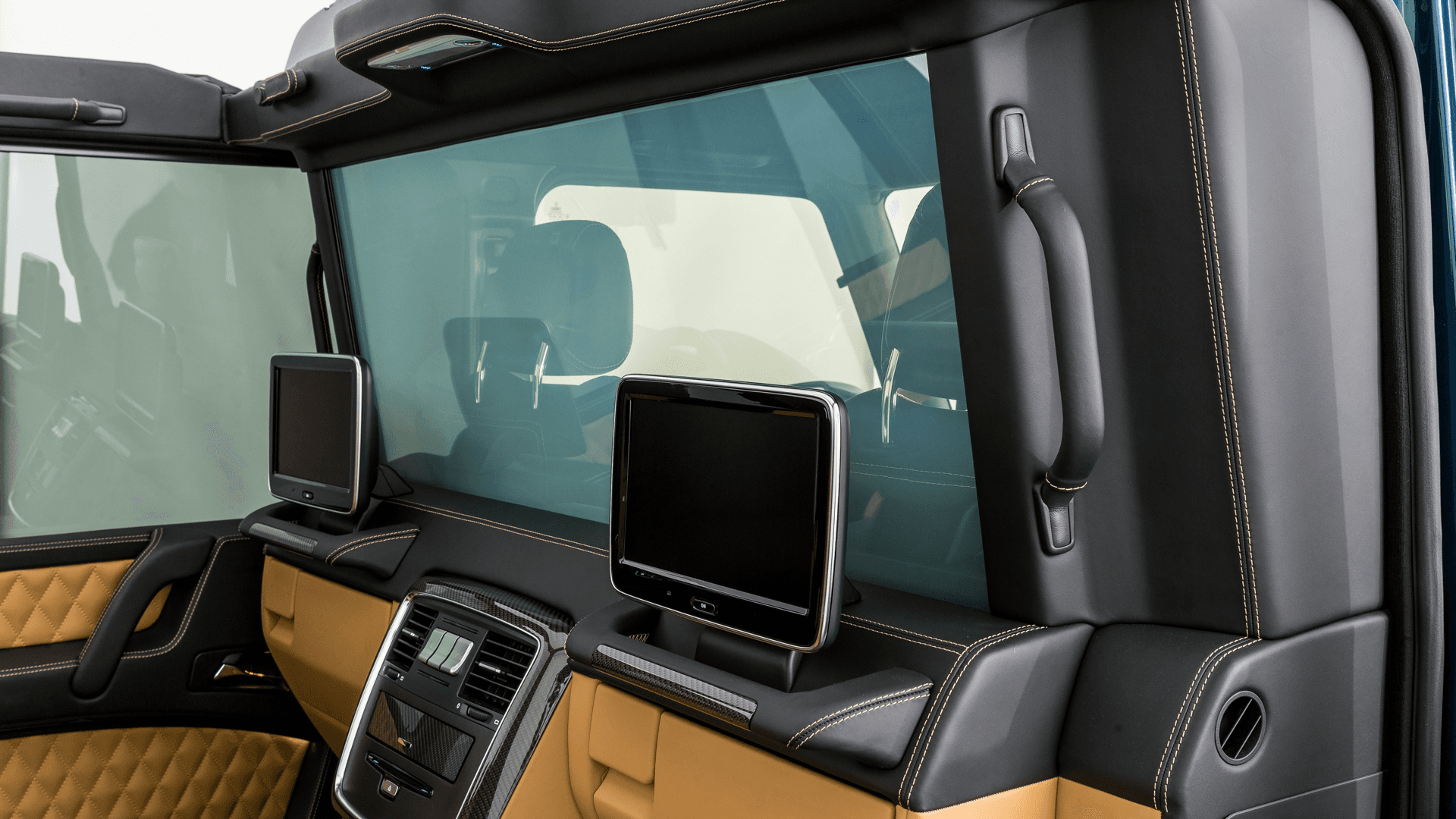 Mercedes-Maybach G 650 Landaulet preload previous