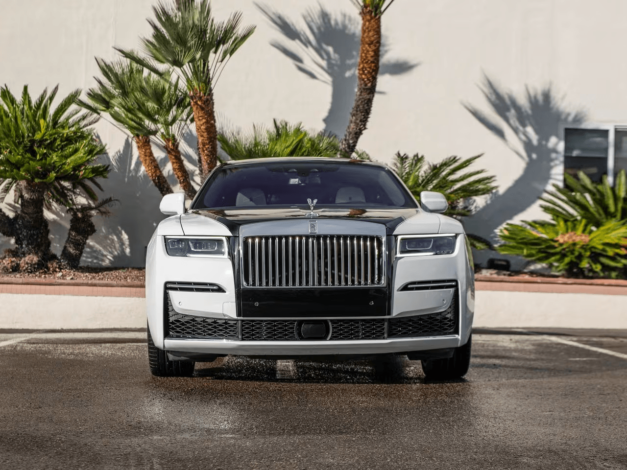 Rolls-Royce Phantom preload next